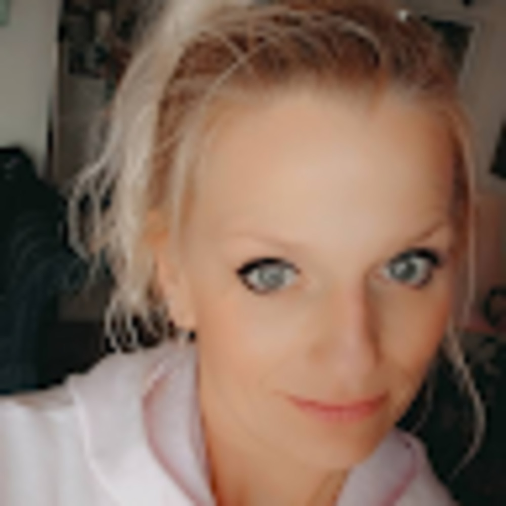 Meet your Posher, Carrie